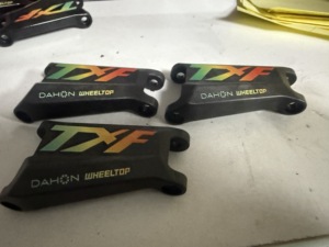 Impresora Plana de Metal <span class=keywords><strong>para</strong></span> Pequeñas Empresas 4060 3050, Impresora DTF UV 3D, Máquina de Impresión por Transferencia en Frío DTF UV - Product Image 5