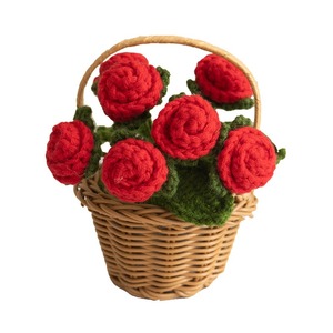 Ramos de flores en maceta tejidos a mano con hilo, cestas de rosas rojas, éxito de ventas transfronterizo, adornos de escritorio en maceta - Product Image 6