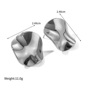 Geometric 18K Gold <b>Stud</b> <b>Earrings</b> Irregular Folds Everyday Wear - Product Image 4