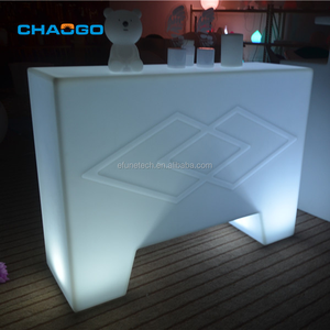 Mini barre lumineuse LED portable en plastique blanc de luxe pour l'extérieur Ensemble de <span class=keywords><strong>bar</strong></span> à boissons à distance avec changement de couleur RVB - Product Image 5