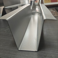 Accessoires d'installation de modules photovoltaïques : gouttière de drainage de type M, égouttoir, canal étanche pour système de carport solaire