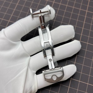 <span class=keywords><strong>Boucle</strong></span> déployante papillon de luxe en acier inoxydable poli miroir 18 mm <span class=keywords><strong>or</strong></span> rose et argent pour bracelets de montre - Product Image 4