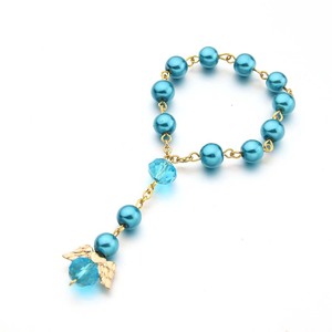 Pulsera Elástica de Moda con Cuentas de Rosario Coloridas y Colgante de Cruz con Alas de Ángel, Regalo Ideal para Fiestas de Niñas y Recuerdo para Baby Shower - Product Image 4