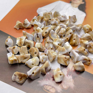Two Tone Imitation Seashell Irregular Triangular <b>Beads</b> <b>Plastic</b> Resin DIY Keychain Mobile Phone Strap Ornament - Product Image 3