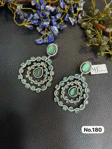 ต่างหูดีไซน์เนอร์คุณภาพเยี่ยม ชุบทอง ประดับด้วยหินฟิวชั่น สำหรับผู้หญิงและเด็กผู้หญิง เหมาะสำหรับงานแต่งงานและงานปาร์ตี้ - Product Image 5