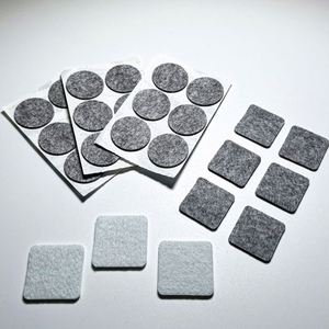 Tampons en feutre autocollants de précision pour l'étanchéité et le tamponnage électroniques industriels, disponibles en tailles personnalisables. - Product Image 1