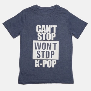 T-shirt graphique personnalisé pour enfants en coton doux, col rond, manches courtes, imprimé avec slogan musical, vente en gros d'usine, prix abordable - Product Image 1