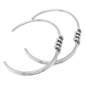 Pulsera en espiral de acero inoxidable con diseño abierto en forma de C y nudo, para parejas, color plateado. - Product Image 5