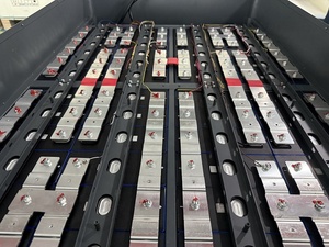 Nuovo Sistema di Accumulo Energetico Domestico <span class=keywords><strong>BESS</strong></span> Hithium LFP da 50kWh 1000Ah 51.2V, Batteria Verticale Mobile LiFePO4 da 11000 Cicli per Energia Solare - Product Image 3