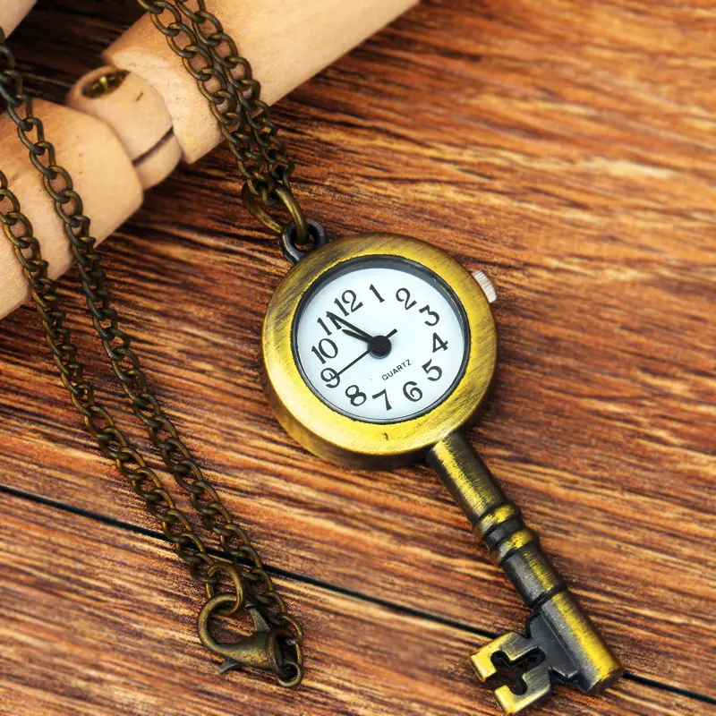 प्राचीन कांस्य प्यारा लवली विंटेज कुंजी क्वार्ट्ज जेब घड़ी बकसुआ हार उपहार दीवार लटकन घड़ी संग्रहणीय उपहार के लिए पुरुषों