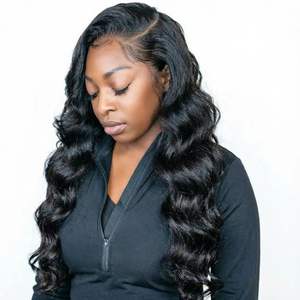 Extensions de cheveux humains vierges bruts non traités 100% naturels, alignés aux cuticules, en vrac, ondulés profonds, du Pérou - Product Image 1