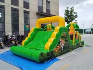 Thương mại Tùy chỉnh lớn Hổ được thiết kế theo chủ đề rừng nhiệt đới trượt bouncy Trampoline trẻ em thách thức lâu đài - Product Image 3