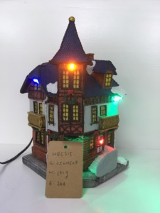 Belle <span class=keywords><strong>maison</strong></span> <span class=keywords><strong>de</strong></span> noël avec décoration LED, <span class=keywords><strong>maison</strong></span> <span class=keywords><strong>de</strong></span> Village <span class=keywords><strong>de</strong></span> noël, <span class=keywords><strong>maison</strong></span> cadeaux artisanaux en résine pour la décoration <span class=keywords><strong>de</strong></span> la <span class=keywords><strong>maison</strong></span> - Product Image 6