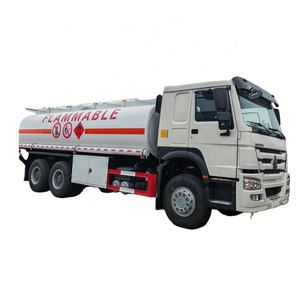 Camion-citerne à carburant diesel Sinotruk Howo 20 mètres cubes 6X4 à prix avantageux, camion-citerne à huile à vendre - Product Image 1