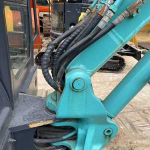 Prix de gros d'usine Excavatrice Kobelco d'occasion SK130LC Pelleteuse sur chenilles Excavatrices Kobelco d'occasion SK30SR SK50 SK75 SK135 à vendre - Product Image 2