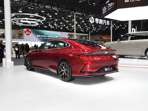 IM L6 2025 Max, Sedán Eléctrico de Lujo, Alta Configuración, Conducción Cómoda, Gran Autonomía, para Viajes Urbanos de Negocios y Familiares - Product Image 5