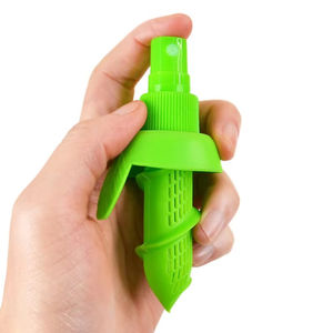 Exprimidor Manual de Plástico Ecológico y Saludable para Naranjas y Limones, Rociador de Frutas, Pulverizador para Ensaladas, Sabor Fresco - Product Image 3