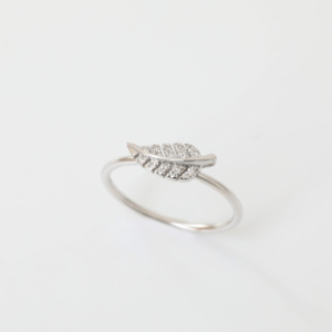 Anillo de Diamantes con Diseño de Hoja Blanca en Oro de 14K, Joyería Fina al por Mayor, Anillo Minimalista Apilable, Fabricante Personalizado de Joyería para Mujer, OEM ODM - Product Image 1
