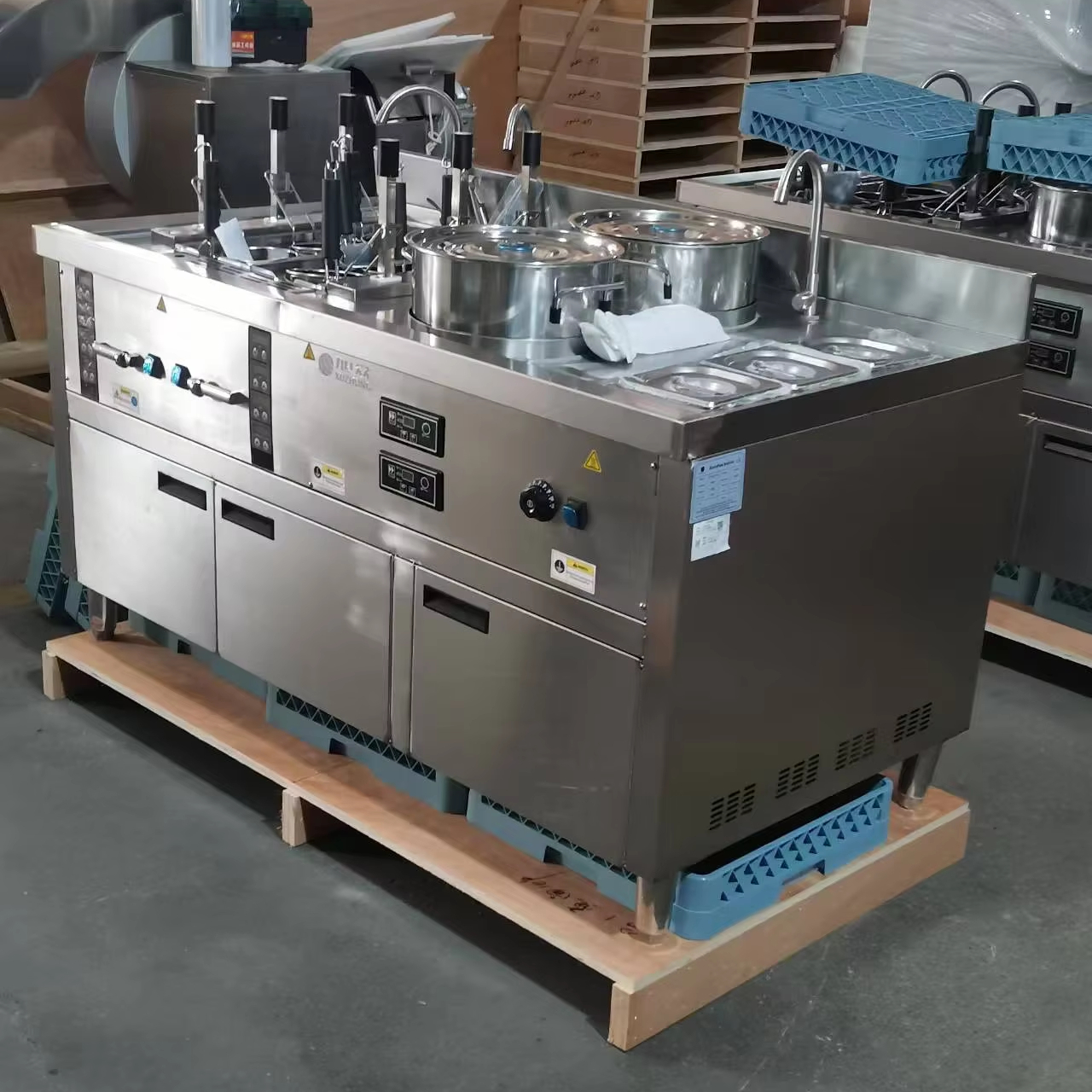 robot noodle making cooking station automatic