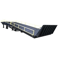 Rampes de chargement hydrauliques mobiles certifiées CE, construction en acier au carbone, garde-corps 60-80 cm, utilisées pour la logistique, l'entreposage et les conteneurs