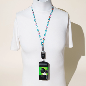 เชือกคล้องคอปรับได้หลากสีสัน แข็งแรงทนทาน สายคล้องแบบไขว้ ทันสมัย ใช้แขวนกล้องได้โดยไม่ทำให้คอตึง - Product Image 5