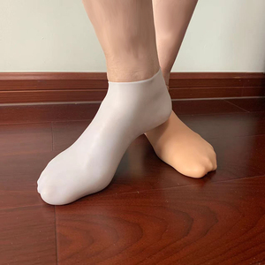 Nouvelles chaussettes de soin des pieds en gel de silicone, exfoliantes, anti-fissures, hydratantes, chaussettes de spa pour femmes - Product Image 3