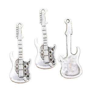 <span class=keywords><strong>Ciondoli</strong></span> <span class=keywords><strong>artigianali</strong></span> fatti a mano antichi fai da te 36x12mm <span class=keywords><strong>ciondoli</strong></span> per chitarra elettica di colore <span class=keywords><strong>argento</strong></span> tibetano realizzati principalmente in lega per la realizzazione di bambini - Product Image 1