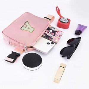 Riñonera Rosa con Letra A y Cierre de Cremallera, Linda Bolsa de Cintura para Mujer para Uso Diario - Product Image 1