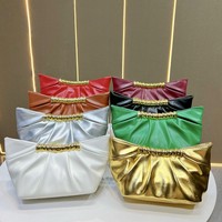Pochette de soirée plissée élégante pour femme, sac à bandoulière polyvalent de luxe avec décoration de perles pour fêtes et mariages