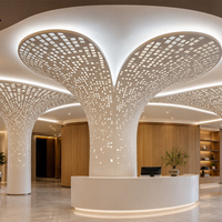 Techo de Aluminio Curvo con Diseño de Ondas, Techo Metálico Lineal Ondulado Personalizado para Decoración Interior de Centros Comerciales