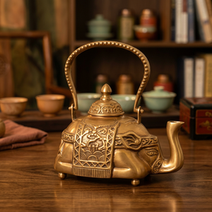 Théière en métal en forme d'éléphant oriental avec couvercle et poignée, bouilloire décorative - Product Image 2