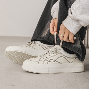 รองเท้าผ้าใบระบายอากาศสำหรับผู้ชายสุดเทรนดี้ รองเท้ากีฬาผู้ชายรุ่นลิมิเต็ดอิดิชั่น ฤดูใบไม้ผลิ 2025 รองเท้าผ้าใบพื้นหนา - Product Image 1