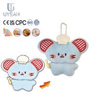 Uyeah OEM/ODM Vente en gros de pendentifs décoratifs personnalisés en peluche, motif souris mignonne, pour sac à dos unisexe, porte-clés animal en peluche personnalisé