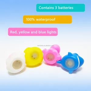 Baby Swan LED Bath Toys Light Up Floating Vinyl Toy Eco-friendly Custom Munchkin Bath Toy