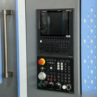 Tour CNC haute performance YH5265X, machine de tournage-fraisage composite avec tourelle BMT55, longueur de tournage 600 mm pour le fraisage de brides et d'arbres