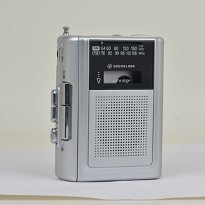 Reproductor de Casetes Portátil con Radio AM/FM de Alta Sensibilidad - Product Image 4