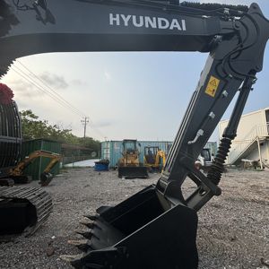 Escavatore Usato Originale Hyundai 220LC-9s di Alta Qualità a Prezzo Conveniente, 22 Tonnellate, Idraulico Cingolato per Costruzioni, Disponibile - Product Image 5