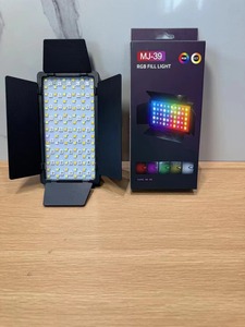 Nouveauté Caméra de téléphone portable K-39 rvb <span class=keywords><strong>lumière</strong></span> de remplissage type-c charge maquillage lampe de remplissage facile <span class=keywords><strong>à</strong></span> transporter panneau lumineux led - Product Image 5
