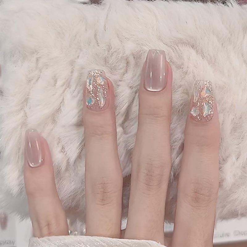 BY1847 is like a gentle jade