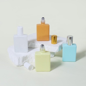 Rollo de vidrio multicolor de 10 ml, 15ml, 30ml, 50ml, 100ml, forma rectangular cuadrada, 1oz, botellas Deo con bola de rodillo de acero inoxidable - Product Image 3