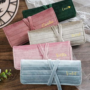 Bolsa enrollable para joyas de terciopelo suave, bolsa de almacenamiento de joyas de gamuza de alta gama, bolsa para joyas de gran capacidad, regalo para el Día de la Madre. - Product Image 2