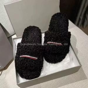 Sandales d'hiver chaudes à talons pour femmes, à bout ouvert, plateforme, style pantoufle, avec broderie et fourrure, pour femmes - Product Image 6