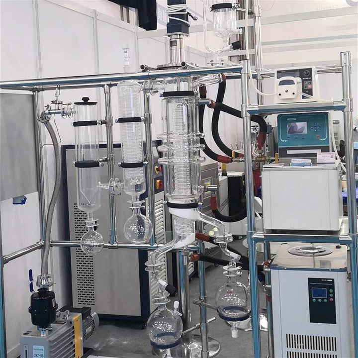 Lab Scale Molecular Distillation Unit for Fish Crude Oil