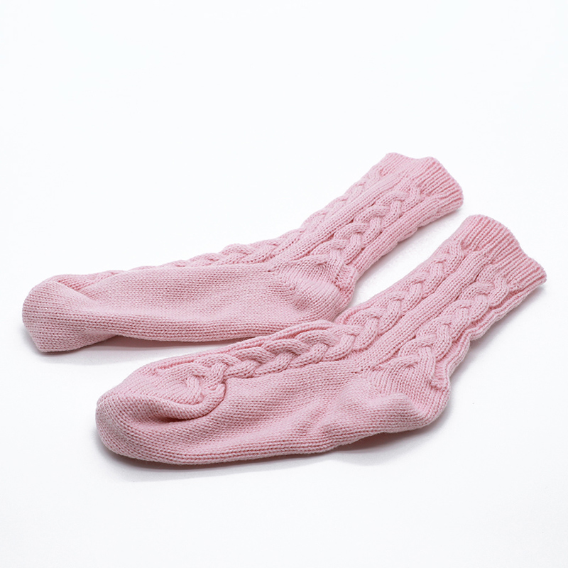 hot water bag gift set soft knitted socks and rubber hot water bottle with faux fur cover custom