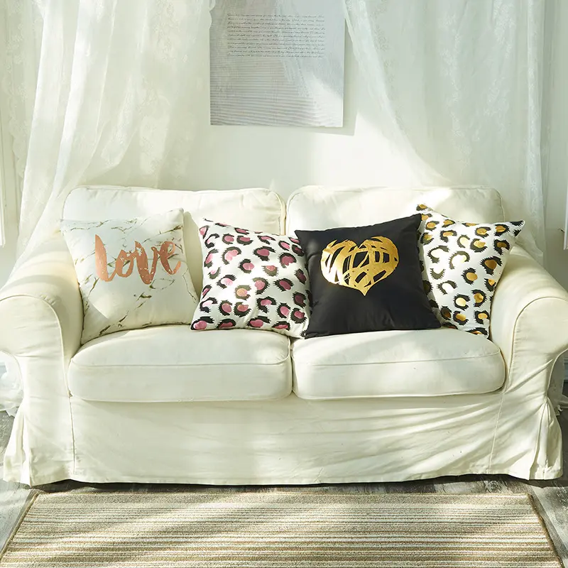 Eco-friendly Cotton Canvas Fabric Pink Leopard Print Love Heart Gold Printing Sofa Cushion Pillow Cover Cushion Cover