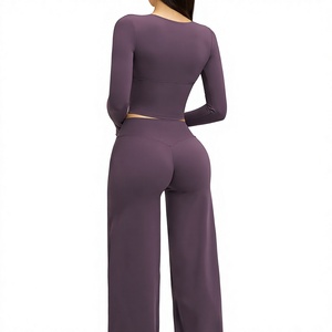 Conjunto Deportivo de Dos Piezas de Tela Suave de Alta Calidad, Leggings y Pantalones de Yoga Acampanados para Mujer, Conjunto Deportivo para Yoga y Running - Product Image 6