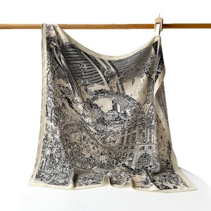 Écharpe carrée classique en chevron de 90 cm, écharpe polyvalente pour la tête, châle pour le cou pour femmes - Product Image 4