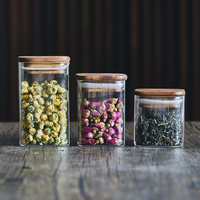 Nouveaux pots à épices en verre carrés de luxe de 150 ml, 200 ml, 300 ml, 5 oz, 8 oz, 10 oz, avec logo personnalisé, avec couvercle en bois d'acacia