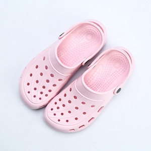 <span class=keywords><strong>Sabots</strong></span> légers pour hommes à bout fermé avec semelle intérieure en caoutchouc PVC EVA, chaussures de jardin pour l'été - Product Image 4