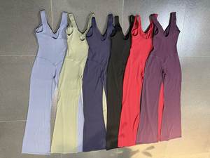 Combinaison de sport pour femme OEM, fitness, yoga, col bas, dos en U, pantalon de sport ajusté, pantalon évasé - Product Image 3